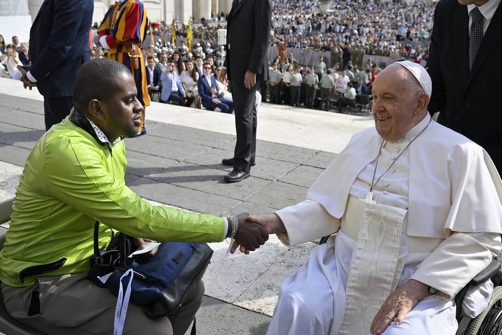 João Junior e o Papa Francisco - Vaticano 2024!